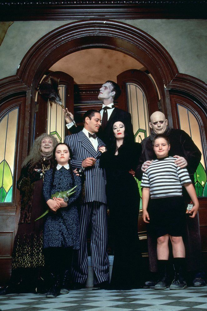 The Addams Family - Promo - Judith Malina, Christina Ricci, Raul Julia, Carel Struycken, Anjelica Huston, Christopher Lloyd, Jimmy Workman