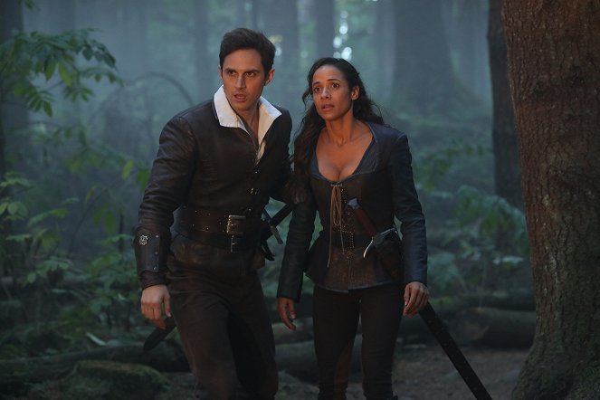 Once Upon a Time - Pretty in Blue - Photos - Andrew J. West, Dania Ramirez