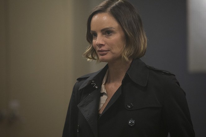 Once Upon a Time - The Eighth Witch - Photos - Gabrielle Anwar