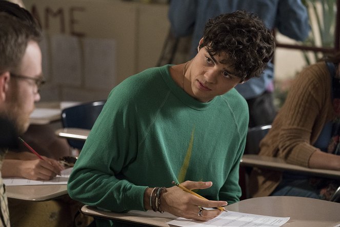The Fosters - Invisible - Photos - Noah Centineo