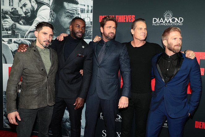 Den of Thieves - Events - Los Angeles Premiere of DEN OF THIEVES at Regal Cinemas LA LIVE on Wednesday, January 17, 2018 - Maurice Compte, Gerard Butler, Mo McRae, Brian Van Holt, Kaiwi Lyman