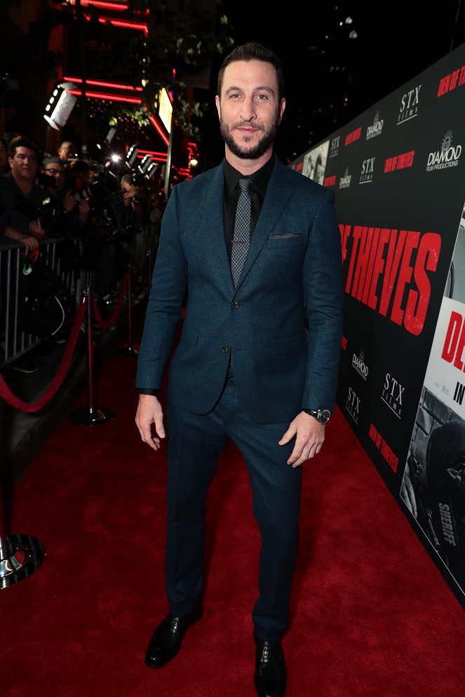 Den of Thieves - Tapahtumista - Los Angeles Premiere of DEN OF THIEVES at Regal Cinemas LA LIVE on Wednesday, January 17, 2018 - Pablo Schreiber