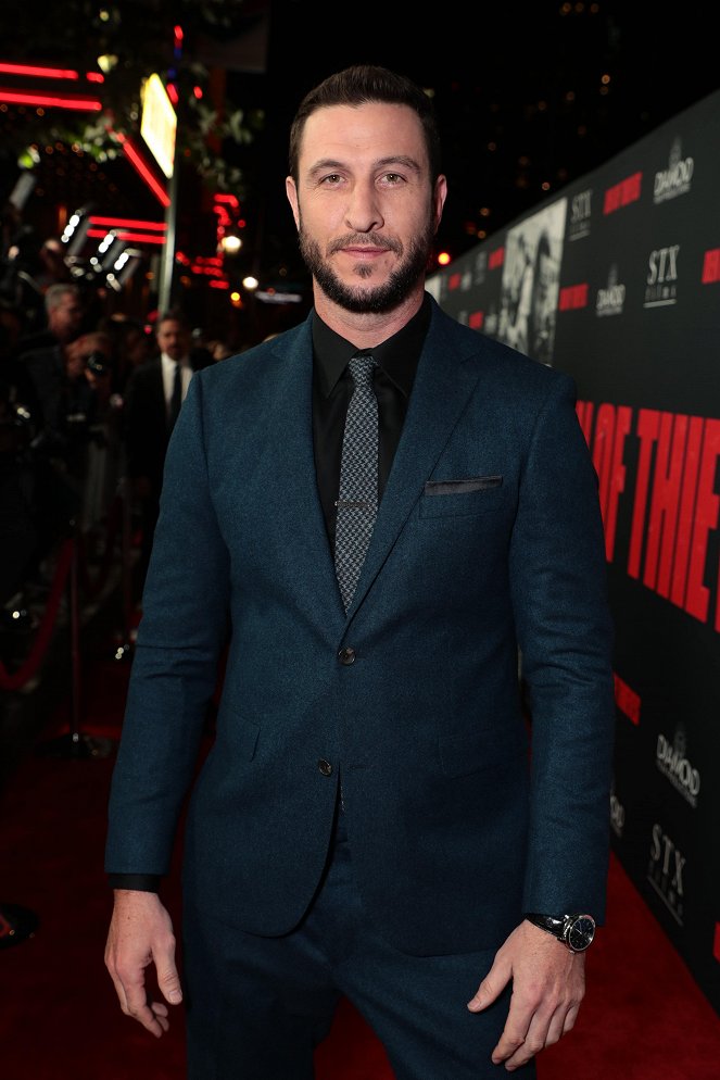 Den of Thieves - Z imprez - Los Angeles Premiere of DEN OF THIEVES at Regal Cinemas LA LIVE on Wednesday, January 17, 2018 - Pablo Schreiber