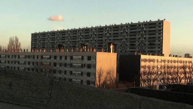 Zeit zu gehen - Der Abriss der Hochhaussiedlung Balzac - Filmfotos