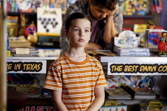Young Sheldon - A Therapist, a Comic Book, and a Breakfast Sausage - Photos - Iain Armitage