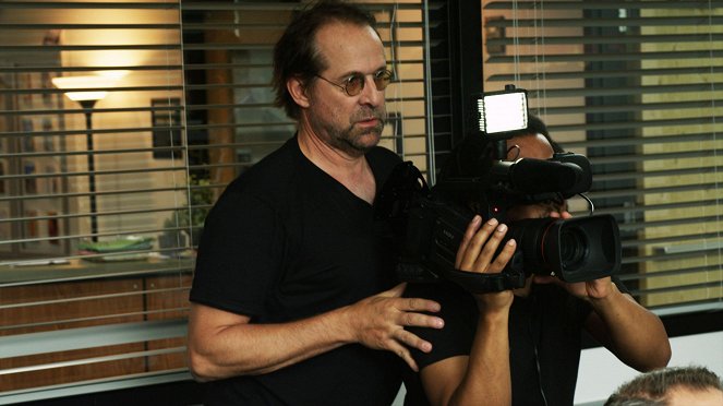 Leverage - The Office Job - Photos - Peter Stormare
