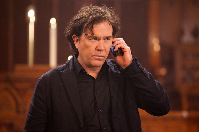 Leverage - The Boys' Night Out Job - Photos - Timothy Hutton