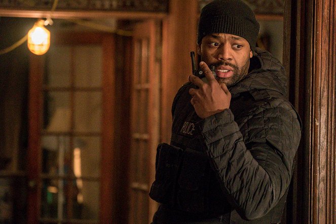 Chicago P.D. - Chasing Monsters - Photos - Laroyce Hawkins
