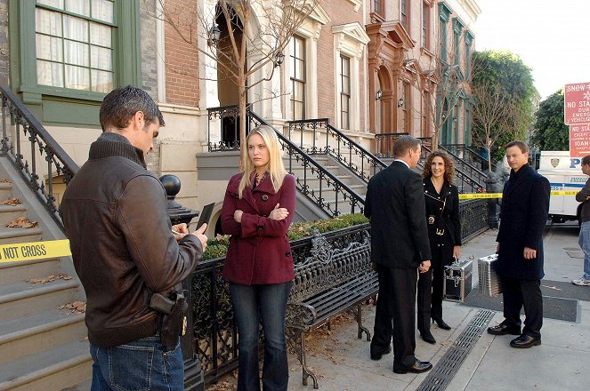 CSI: Kryminalne zagadki Nowego Jorku - Wymiar sprawiedliwości - Z filmu - Melina Kanakaredes, Gary Sinise