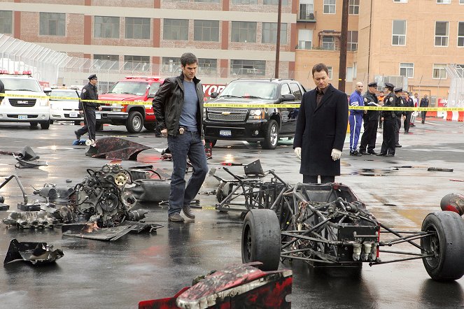 CSI: NY - The Formula - Van film - Eddie Cahill, Gary Sinise