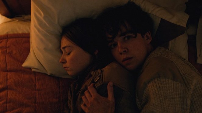 The End of the F***ing World - Episode 2 - Filmfotos - Jessica Barden, Alex Lawther