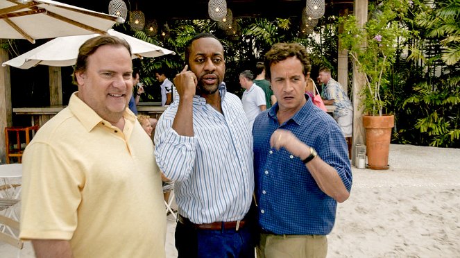 Hawaii Five-0 - Hangover - Filmfotos - Kevin P. Farley, Jaleel White, Pauly Shore