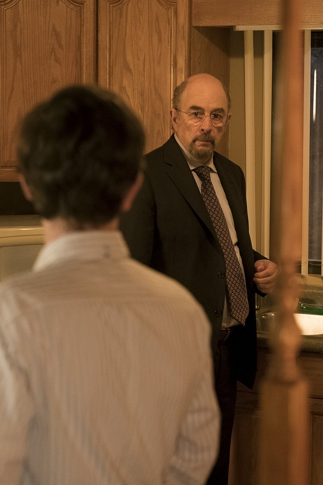 The Good Doctor - Islands: Part Two - Photos - Richard Schiff