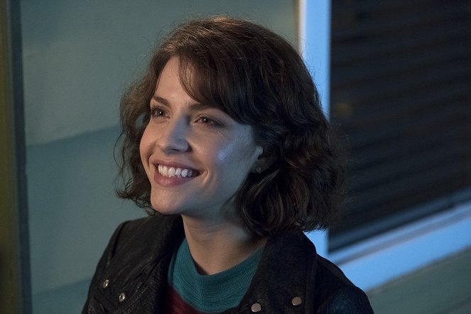 The Good Doctor - Islands: Part One - Photos - Paige Spara
