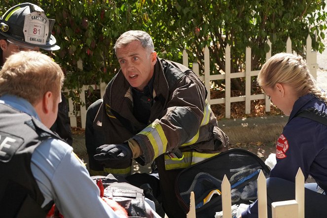 Chicago Fire - Season 6 - The Whole Point of Being Roommates - Photos - David Eigenberg