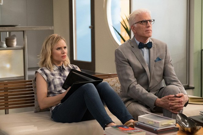 The Good Place - Existential Crisis - Photos - Kristen Bell, Ted Danson