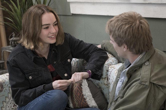Atypical - Season 1 - A Human Female - Photos - Brigette Lundy-Paine