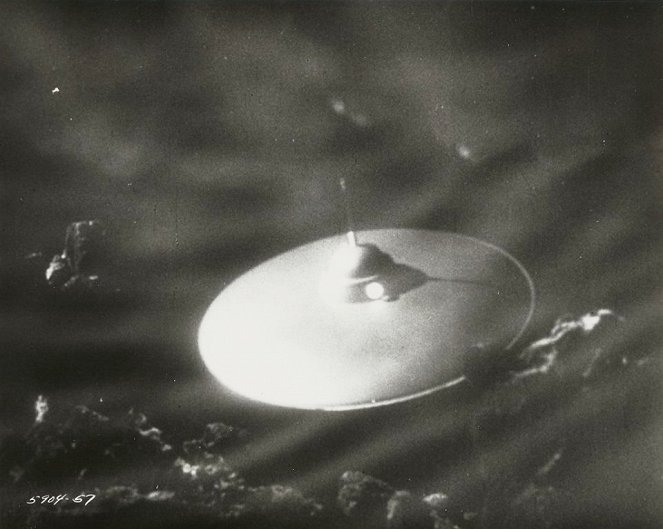 El submarino atómico - De la película