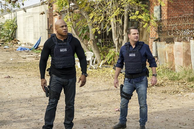 NCIS: Los Angeles - Season 8 - Under Siege - Photos - LL Cool J, Chris O'Donnell