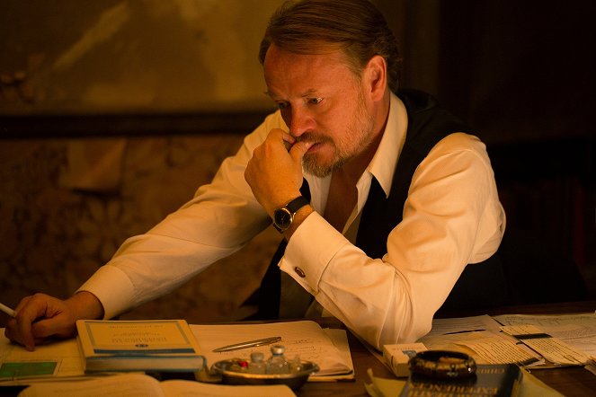 El estigma del mal - De la película - Jared Harris