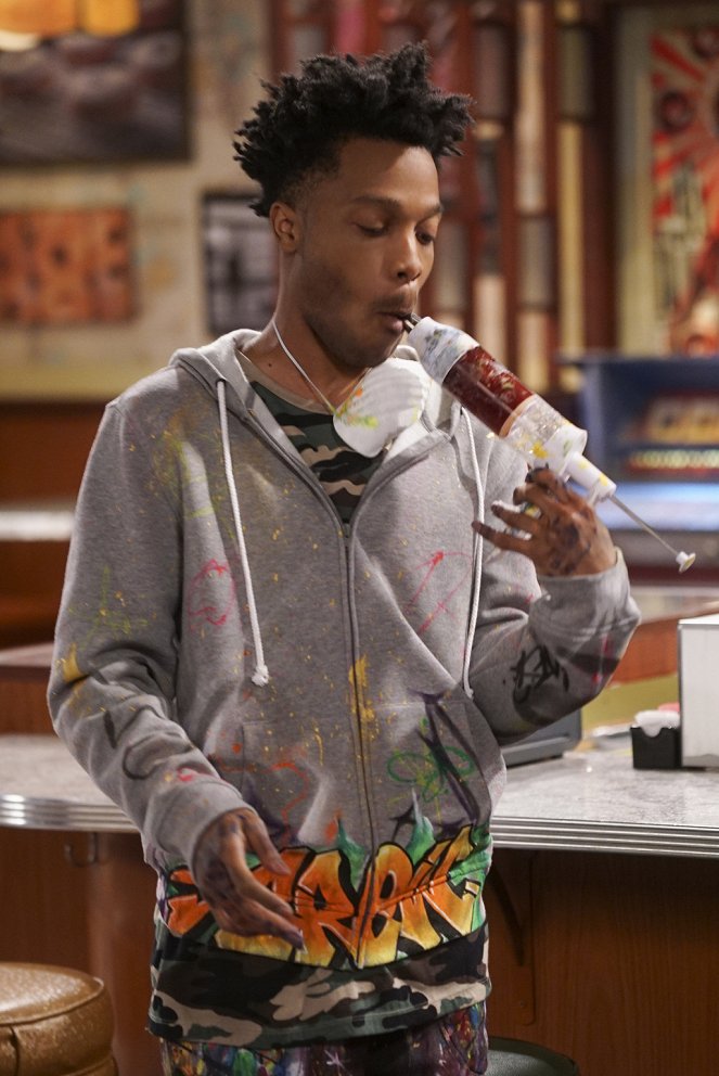 Superior Donuts - Painted Love - Filmfotos - Jermaine Fowler