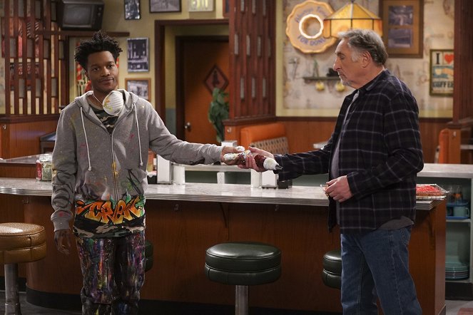 Superior Donuts - Painted Love - Film - Jermaine Fowler, Judd Hirsch