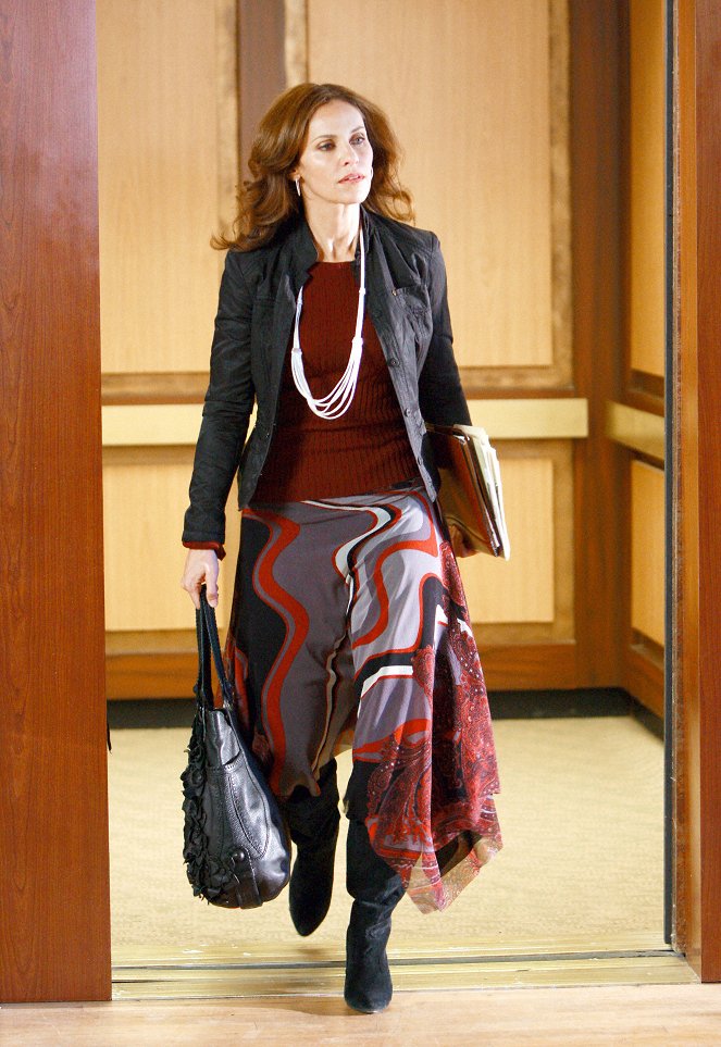Private Practice - Know When to Fold - Photos - Amy Brenneman
