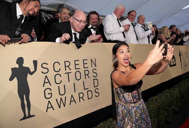 The 24th Annual Screen Actors Guild Awards - Van film
