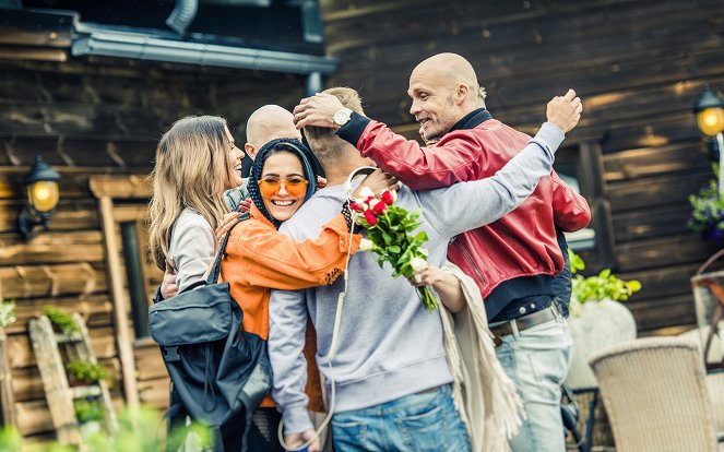 Jenni Vartiainen, Toni Wirtanen, SANNI, Cheek, Juha Tapio