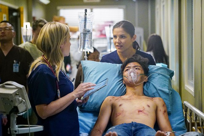 Grey's Anatomy - Die jungen Ärzte - Season 13 - Untergangsstimmung - Filmfotos - Marika Dominczyk