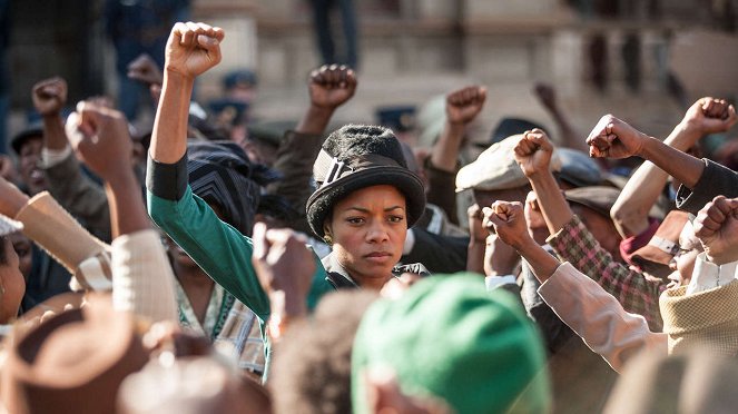 Mandela: Cesta za slobodou - Z filmu - Naomie Harris