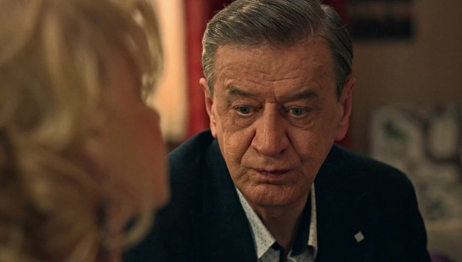 Tóth János - Season 1 - Háború - Kuvat elokuvasta - Zoltán Mucsi