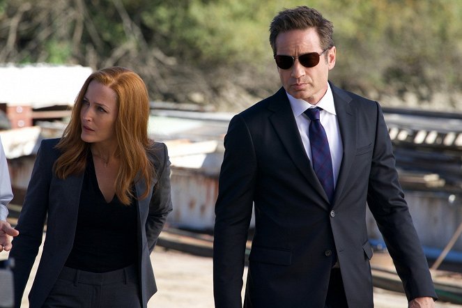The X-Files - Ghouli - Photos - Gillian Anderson, David Duchovny