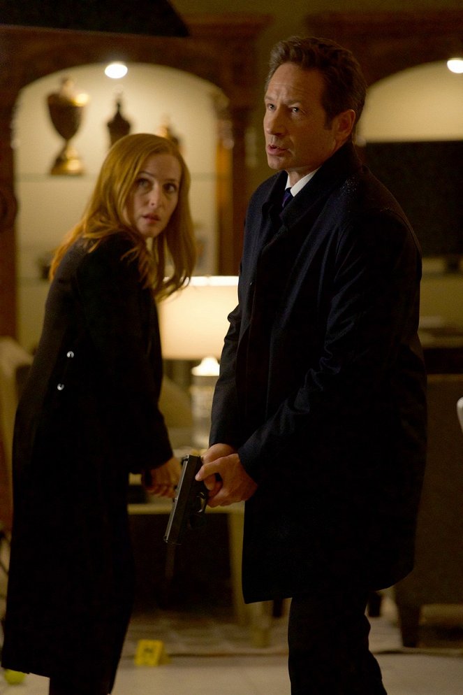 The X-Files - Ghouli - Photos - Gillian Anderson, David Duchovny