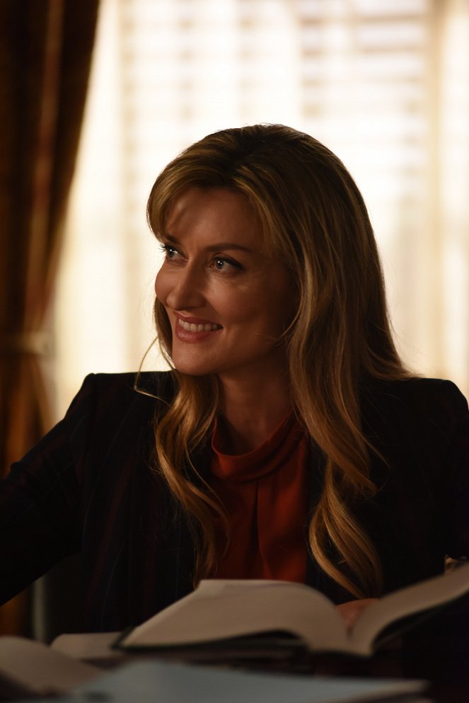 Sobrevivente Designado - Linha de fogo - Do filme - Natascha McElhone