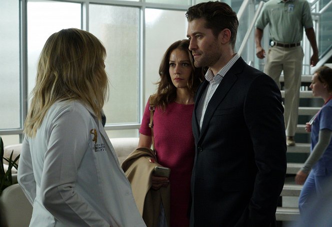 Grey's Anatomy - Die jungen Ärzte - Season 14 - Ausgeliefert! - Filmfotos - Bethany Joy Lenz, Matthew Morrison