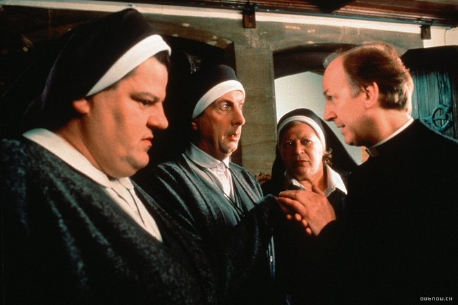 Monjas a la carrera - De la película - Robbie Coltrane, Eric Idle, Lila Kaye, Tom Hickey