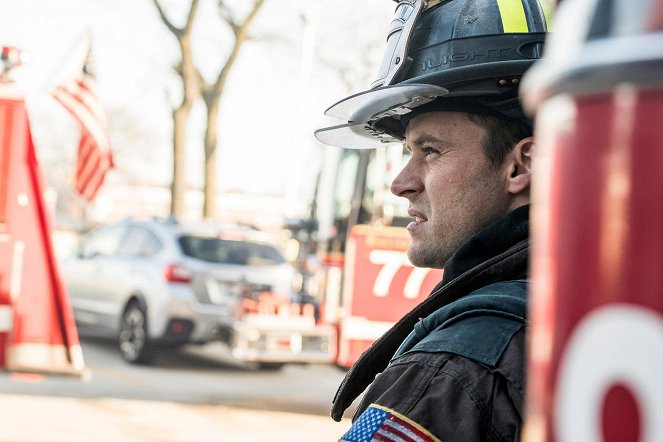 Chicago Fire - Law of the Jungle - Photos - Jesse Spencer