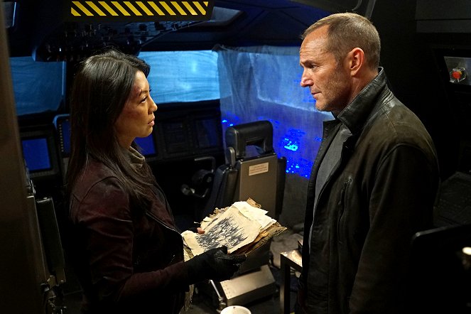 Agents of S.H.I.E.L.D. - Season 5 - Photos - Ming-Na Wen, Clark Gregg