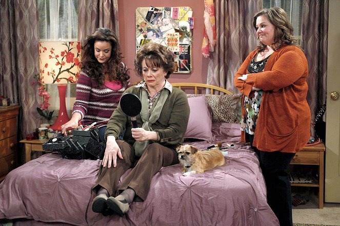 Mike & Molly - Peggy Shaves Her Legs - Z filmu - Katy Mixon, Rondi Reed, Melissa McCarthy