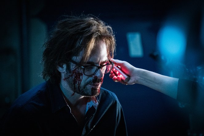 Zoo - The Black Forest - Photos - Billy Burke