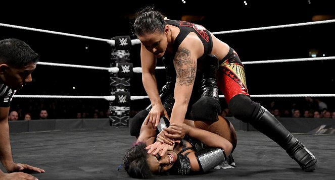NXT TakeOver: Philadelphia - De la película - Adrienne Reese, Shayna Baszler