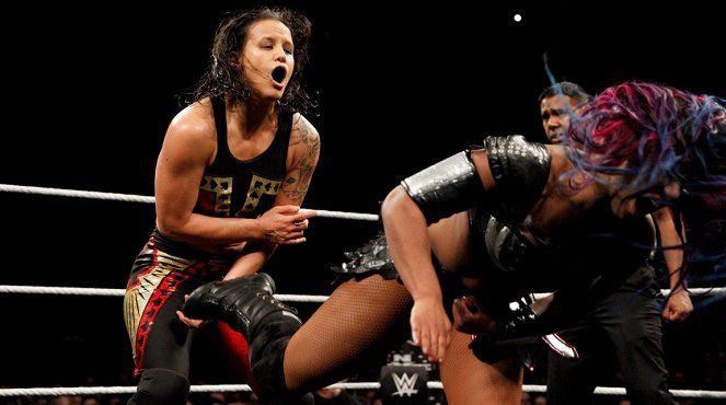 NXT TakeOver: Philadelphia - Z filmu - Shayna Baszler
