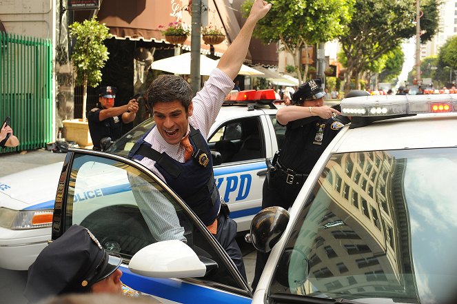 CSI: NY - Hostage - Photos - Eddie Cahill