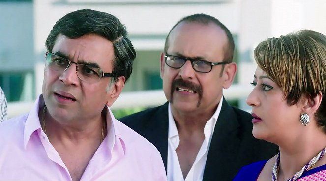 Welcome Back - Filmfotos - Paresh Rawal, Adi Irani