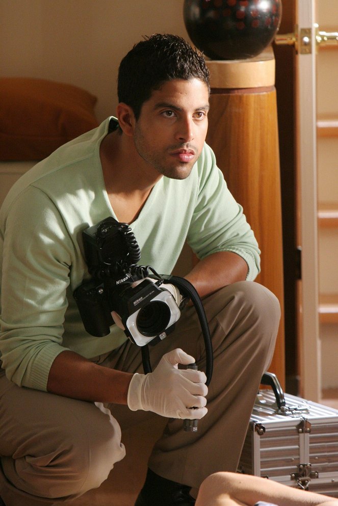 CSI: Kryminalne zagadki Miami - 48 godzin - Z filmu - Adam Rodriguez