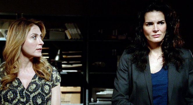 Rizzoli & Isles : Autopsie d'un meurtre - Season 7 - Virage dangereux - Film - Sasha Alexander, Angie Harmon