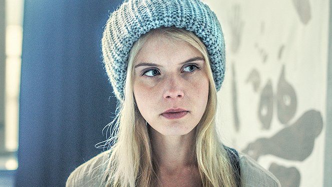 Downshiftaajat - Season 2 - Konsulttikeikka - Filmfotos - Alina Tomnikov
