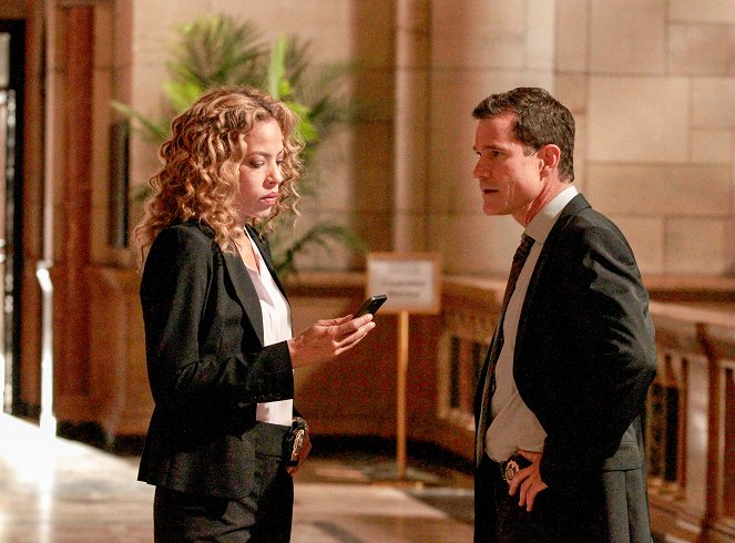 Unforgettable - Incognito - De la película - Tawny Cypress, Dylan Walsh