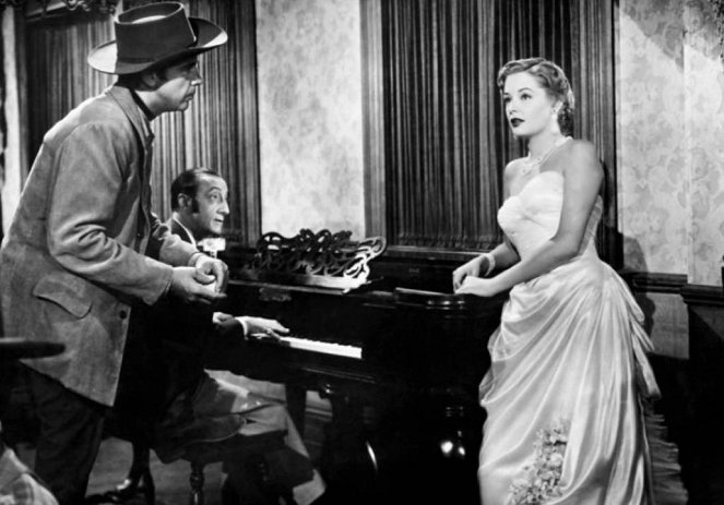 Station West - Photos - Dick Powell, Jane Greer